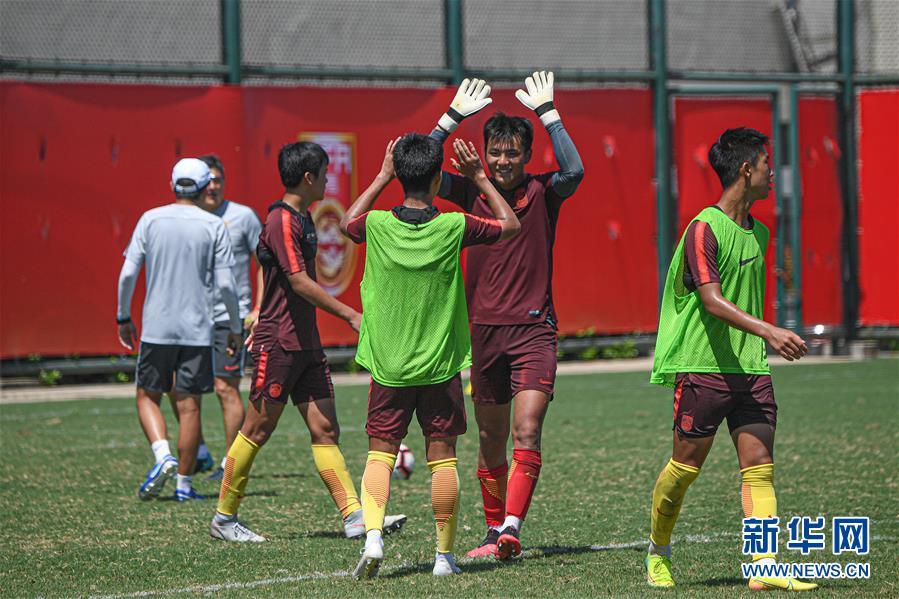 中国男足u16海口集训备战巴林亚少赛