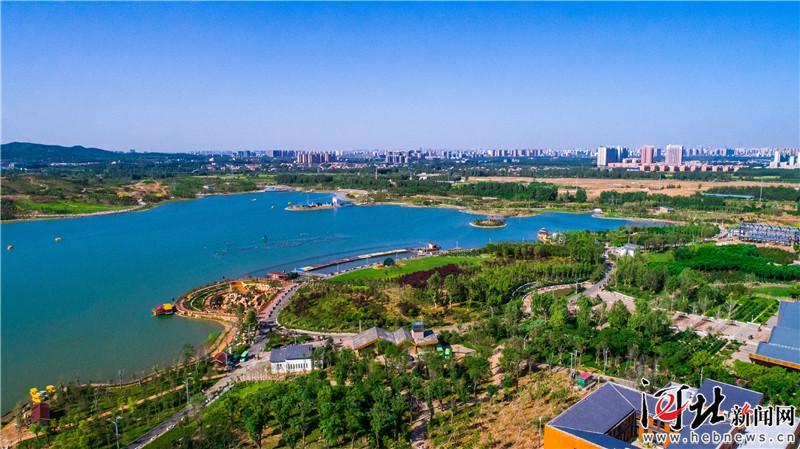 冀云长镜头丨一汪碧水,映出美丽河北