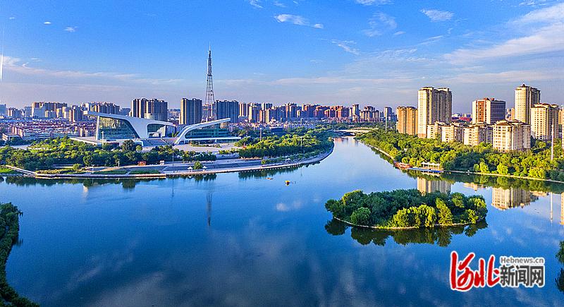 河北代表委员议国是特别关注推动绿色转型建设美丽河北